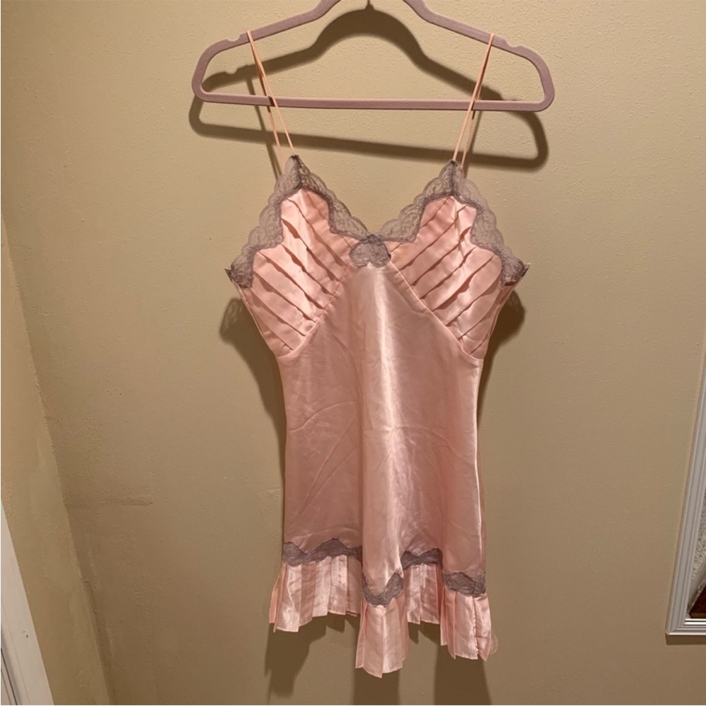 VINTAGE Victoria Secret Lace Trim croquette slip dress